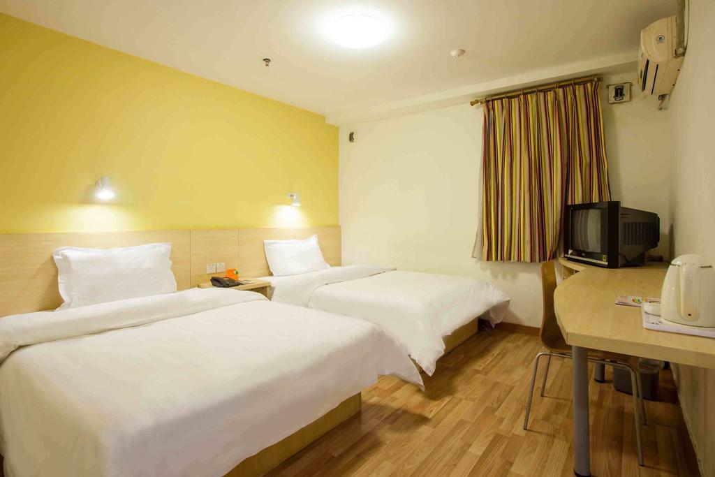 7Days Inn Changsha Xiangjiazhong Road Kaifu Temple Room photo